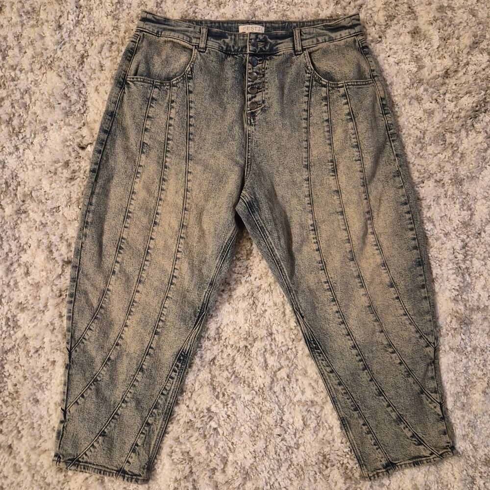 Festi by Torrid High-Rise Barrel Jean in Franklin Wash - Picture 4 of 8